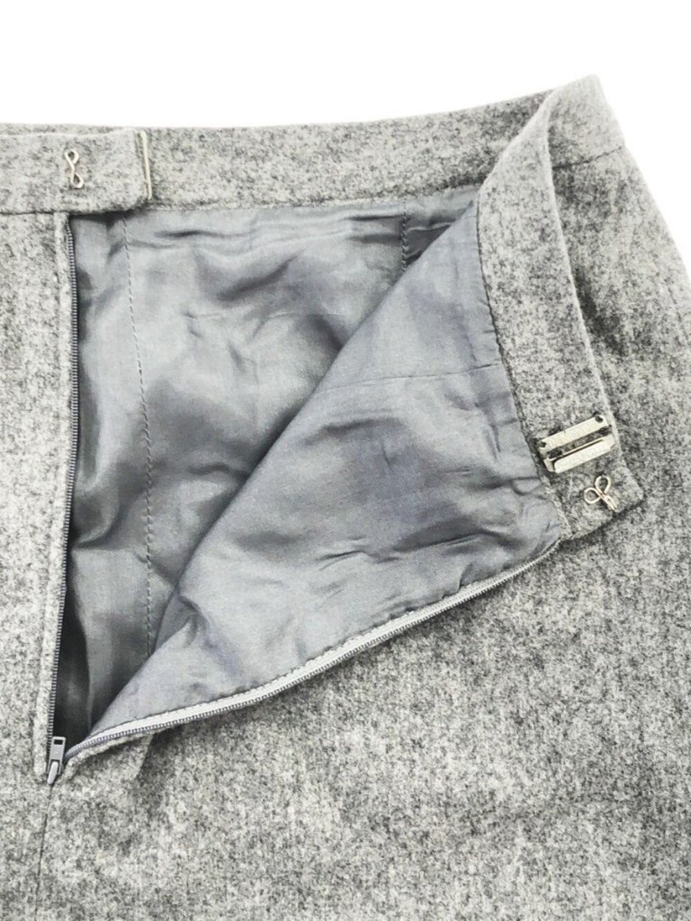 Chanel Vintage Tight Skirt Gray 38 - Picture 4 of 4